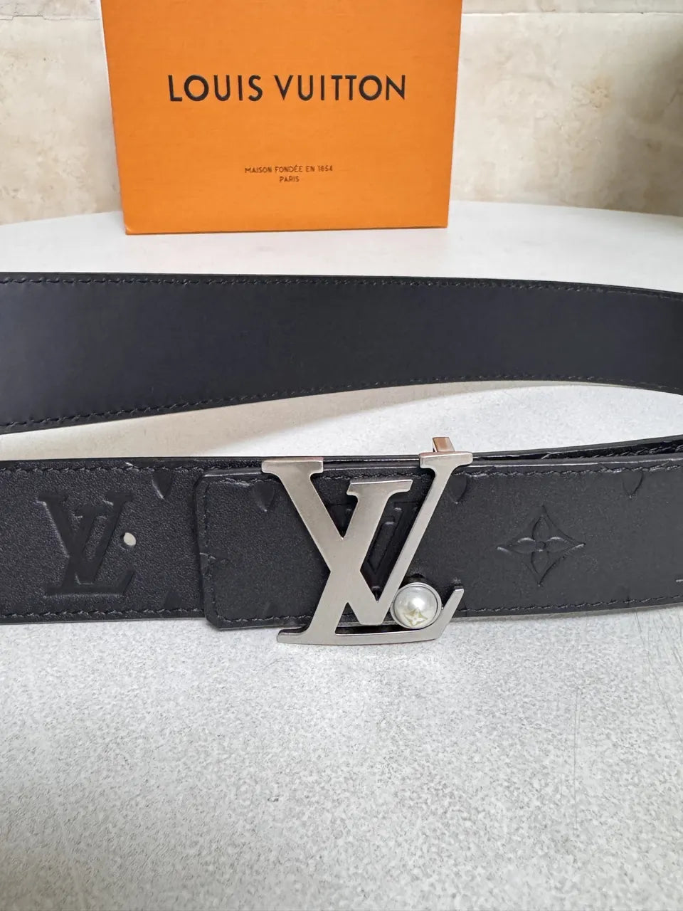 silver Louis Vuitton Black Embossed Belt - Hình 2