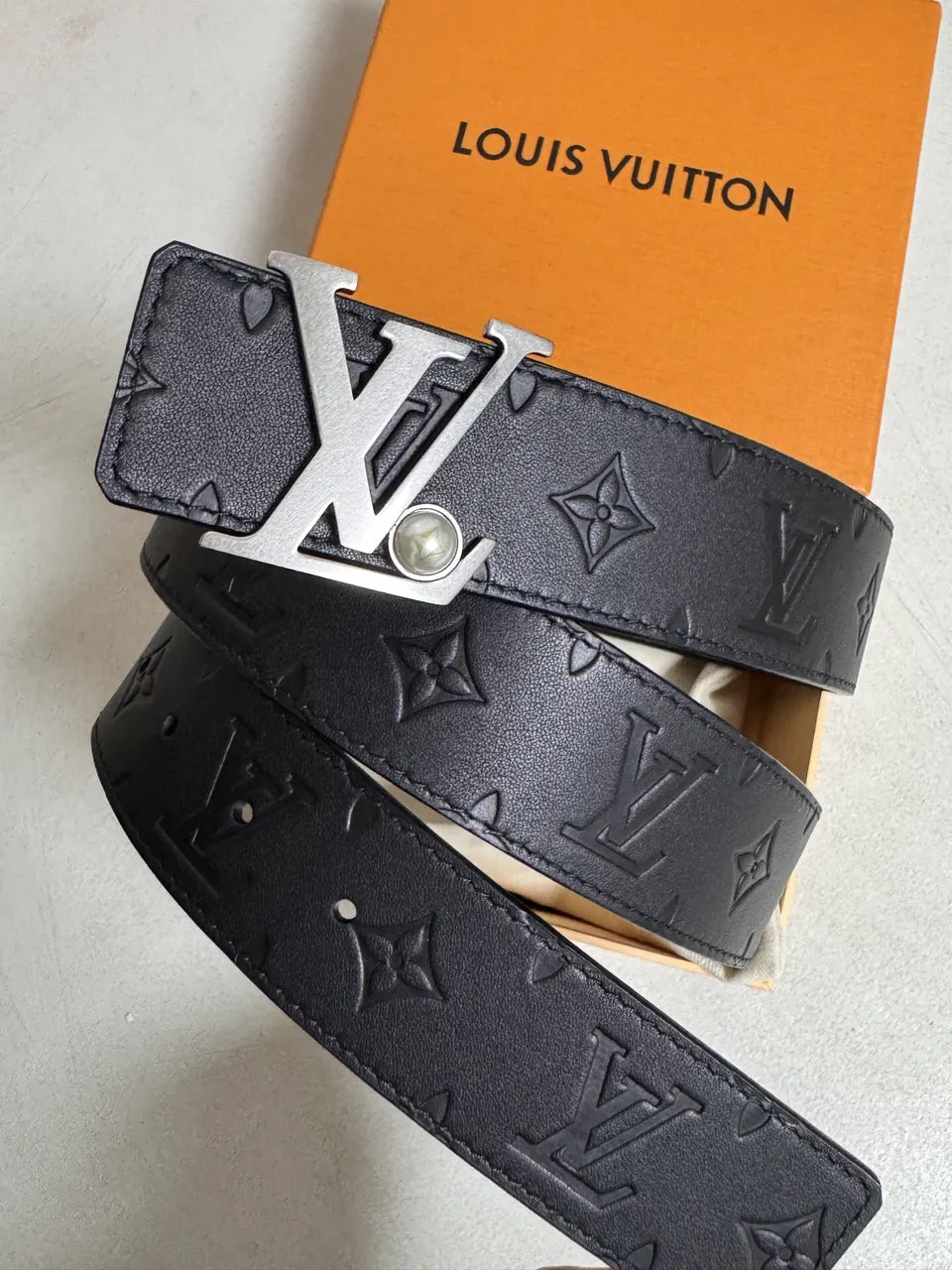 silver Louis Vuitton Black Embossed Belt - Hình 5