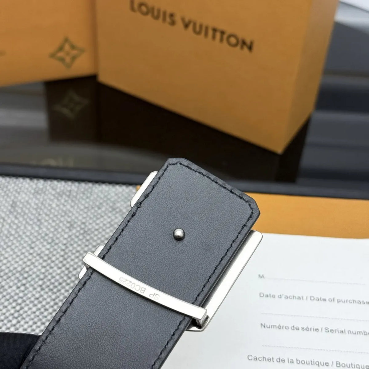 silver Louis Vuitton Matte Black LV Initial Belt - Hình 6