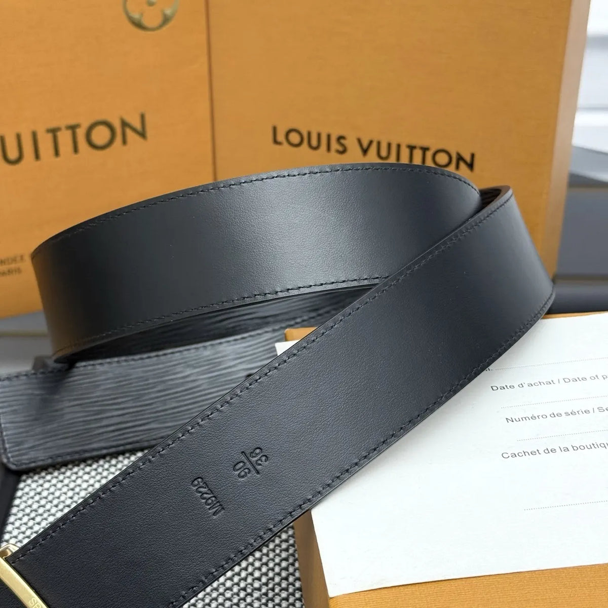 black Louis Vuitton Epi Leather Belt - Hình 3