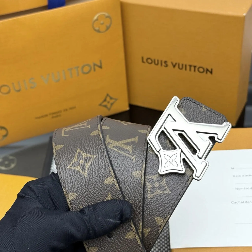 silver lv Louis Vuitton Brown Monogram Belt - Hình 4