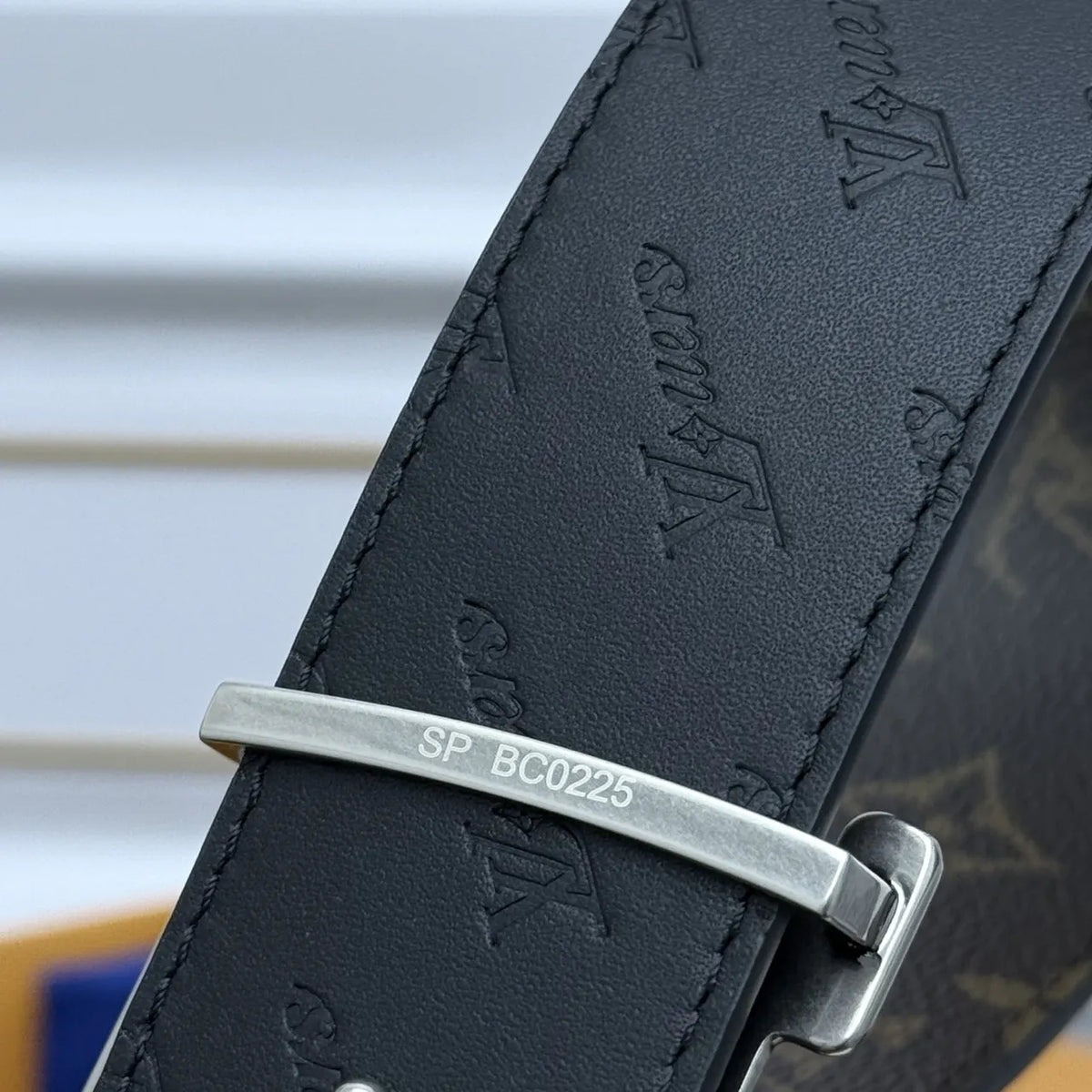 silver lv Louis Vuitton Brown Monogram Belt - Hình 7
