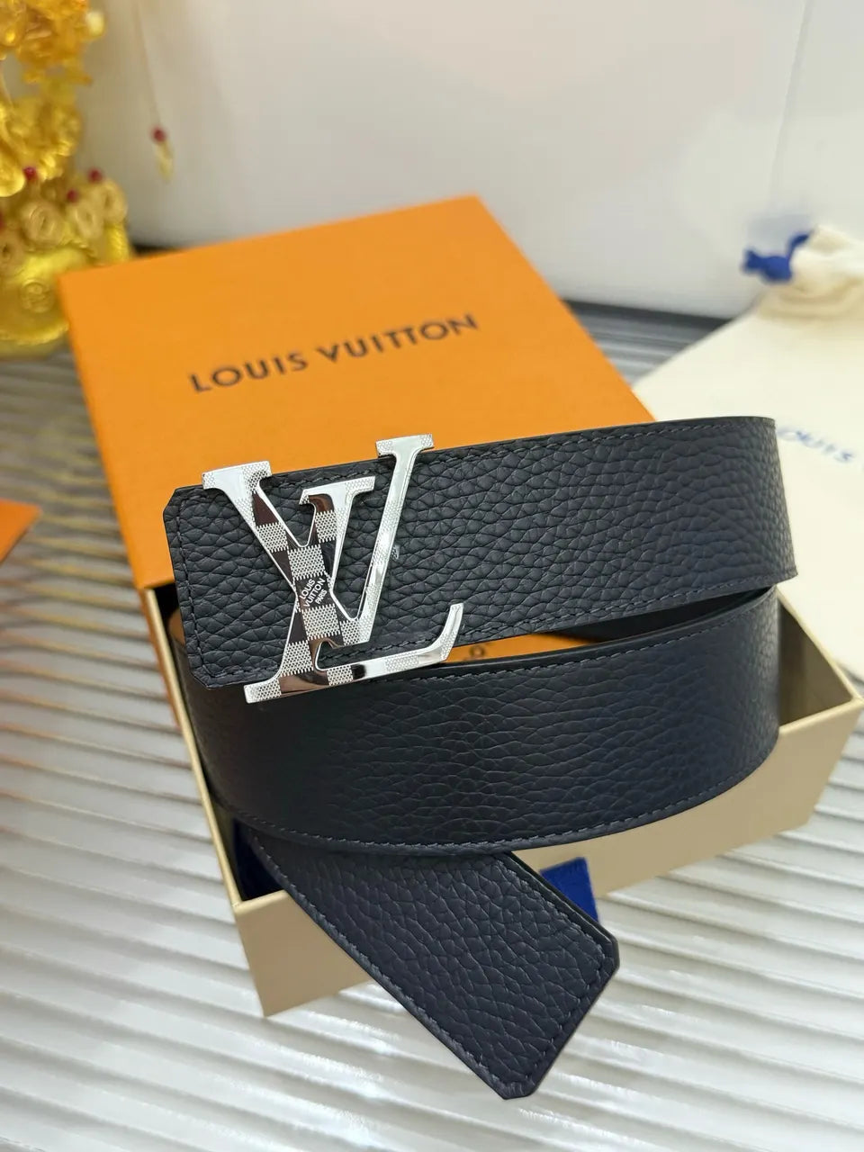 Louis Vuitton Black Pebbled Leather Belt - Hình 9