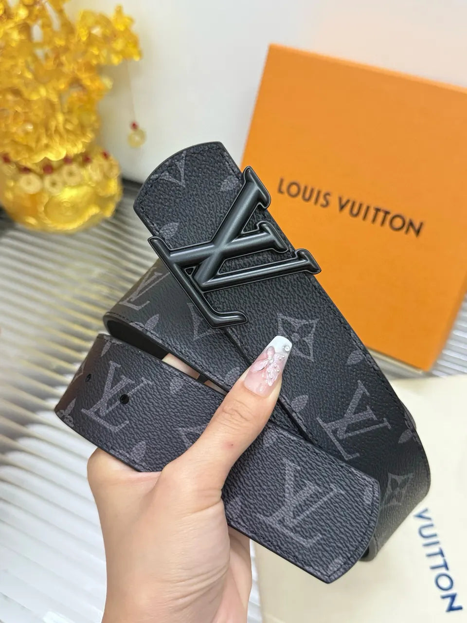 matte Louis Vuitton Black Monogram Belt - Hình 2
