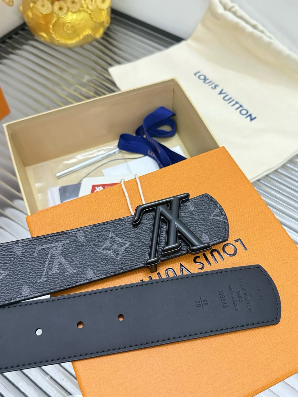 matte Louis Vuitton Black Monogram Belt - Hình 4