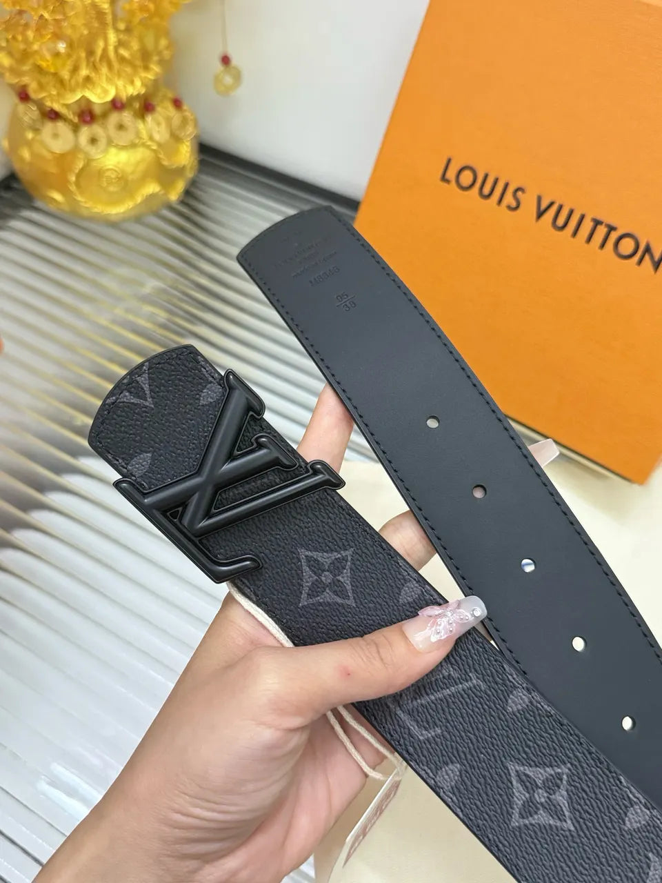 matte Louis Vuitton Black Monogram Belt - Hình 5