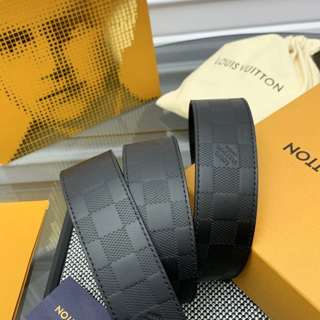 matte Louis Vuitton Damier Infini Black Belt - Hình 5
