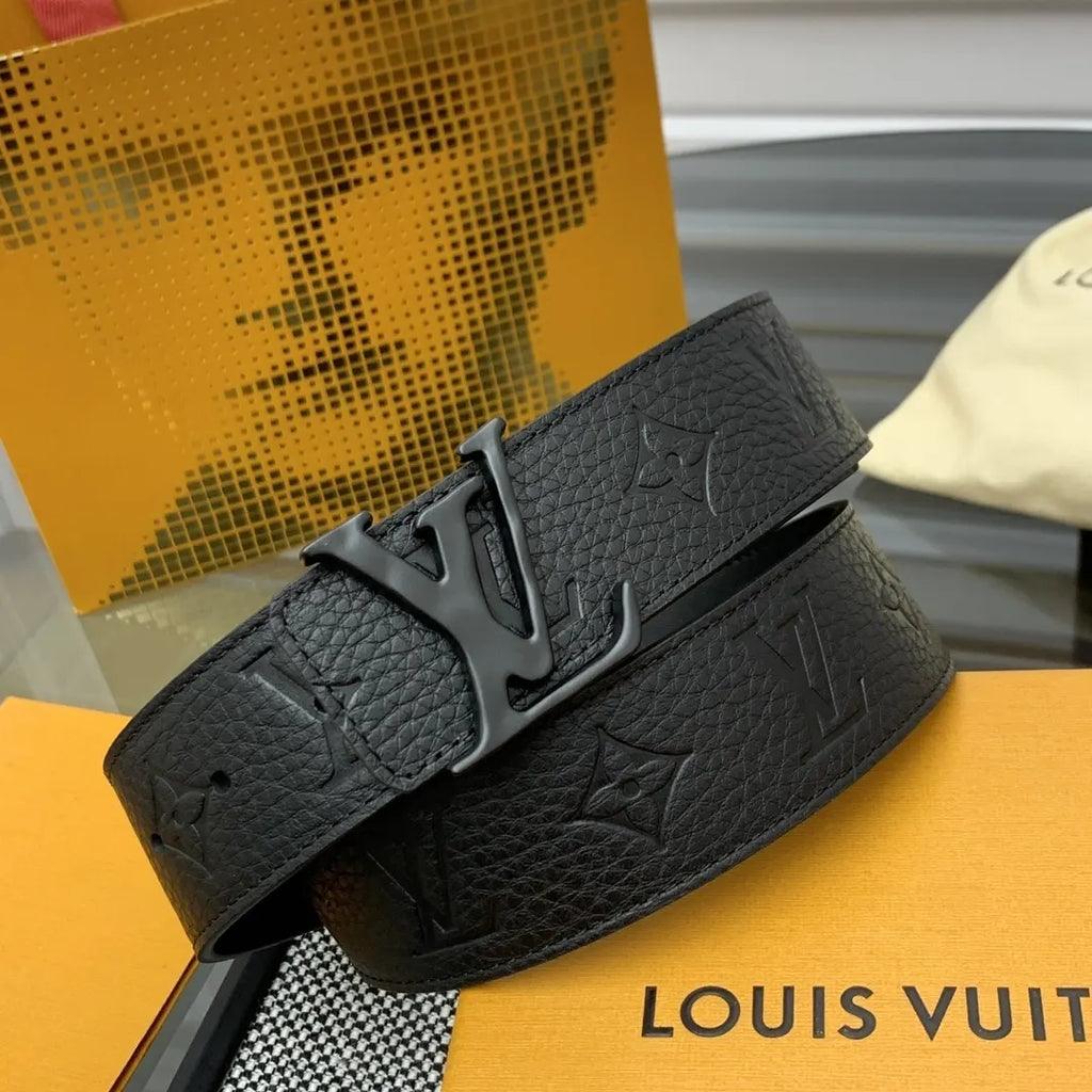 buckle Louis Vuitton Matte Black Embossed Belt - Hình 2