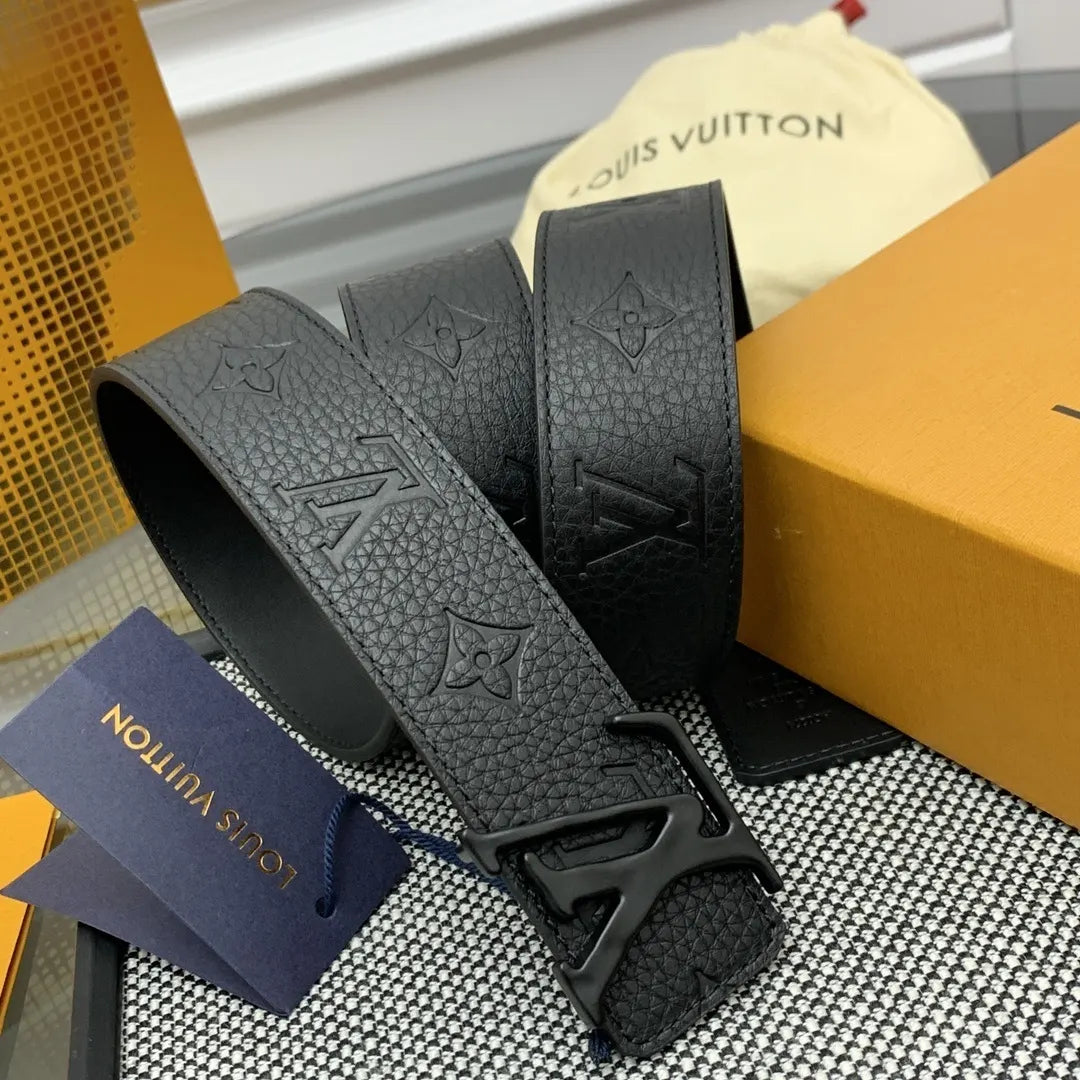 buckle Louis Vuitton Matte Black Embossed Belt - Hình 3