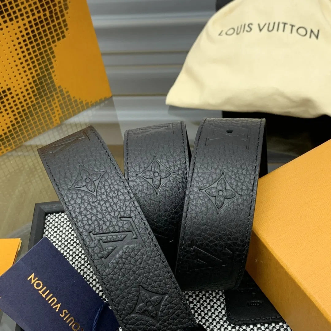 buckle Louis Vuitton Matte Black Embossed Belt - Hình 4