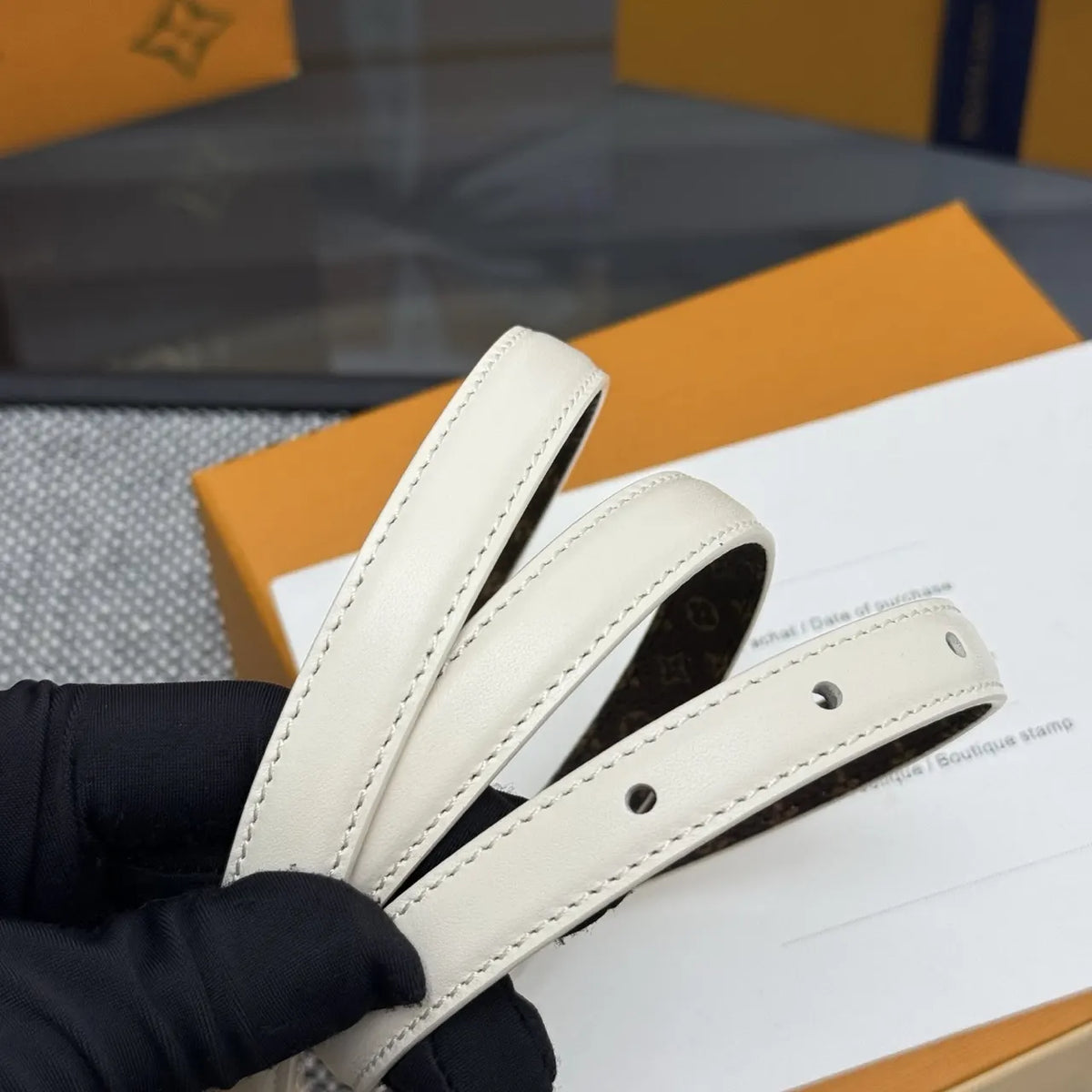 Louis Vuitton Ivory Leather Belt - Hình 4