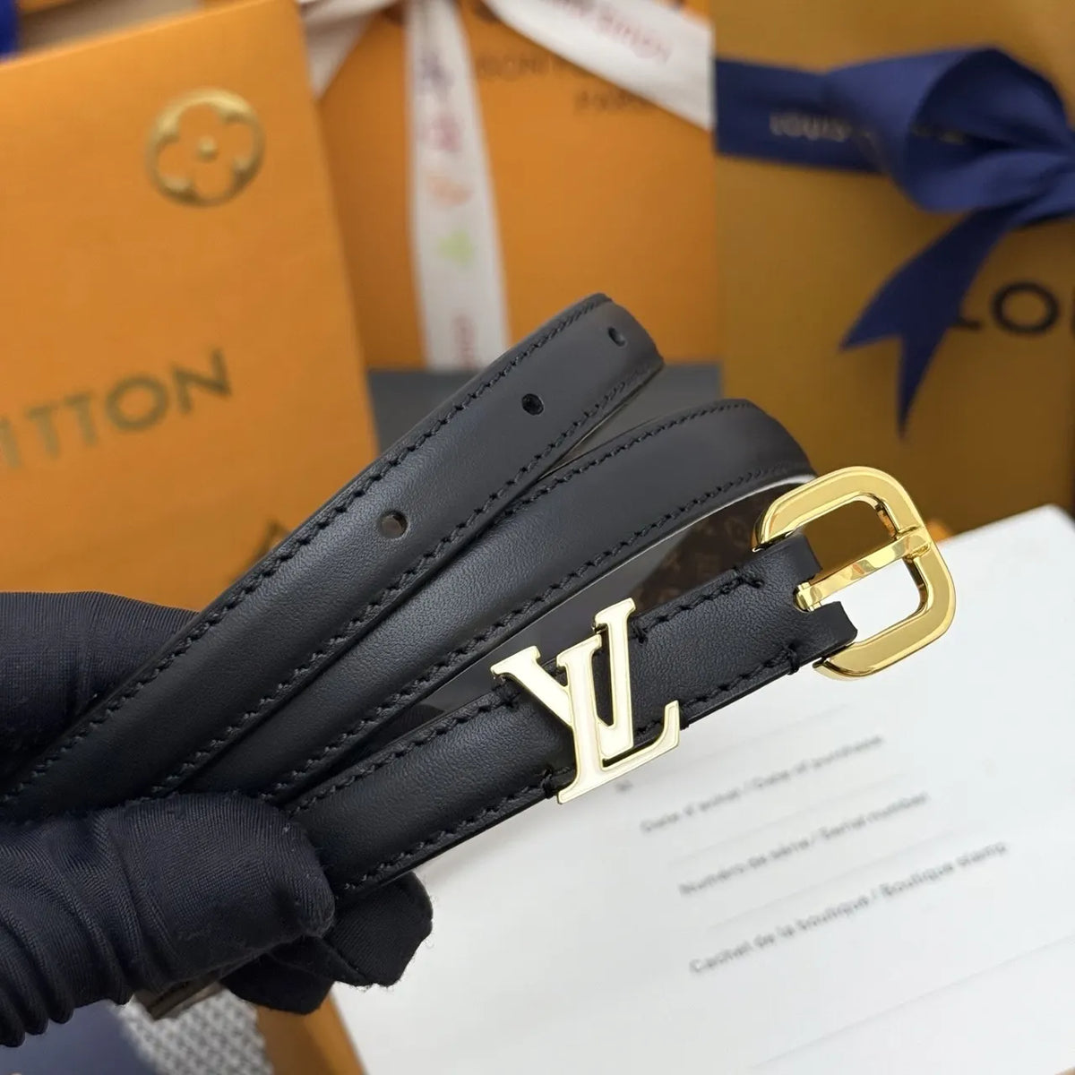 Louis Vuitton Black Leather Skinny Belt - Hình 3