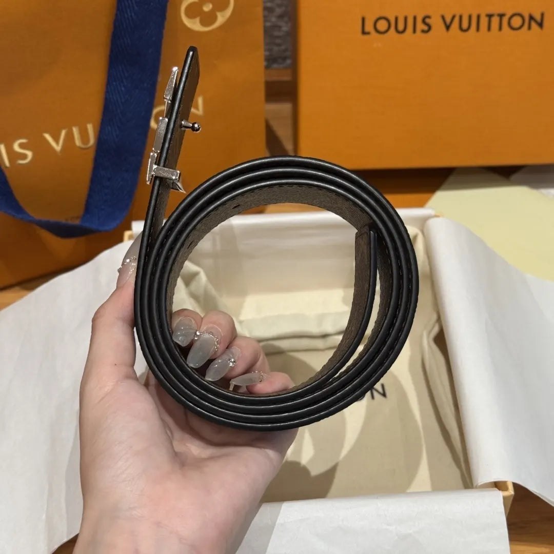 Louis Vuitton Embossed Logo Belt - Hình 4