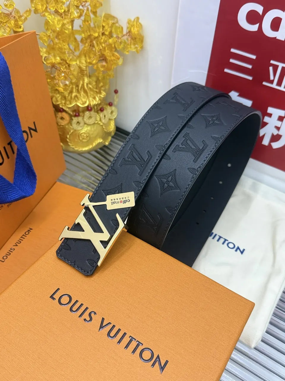 LV Black Embossed Gold Buckle Belt