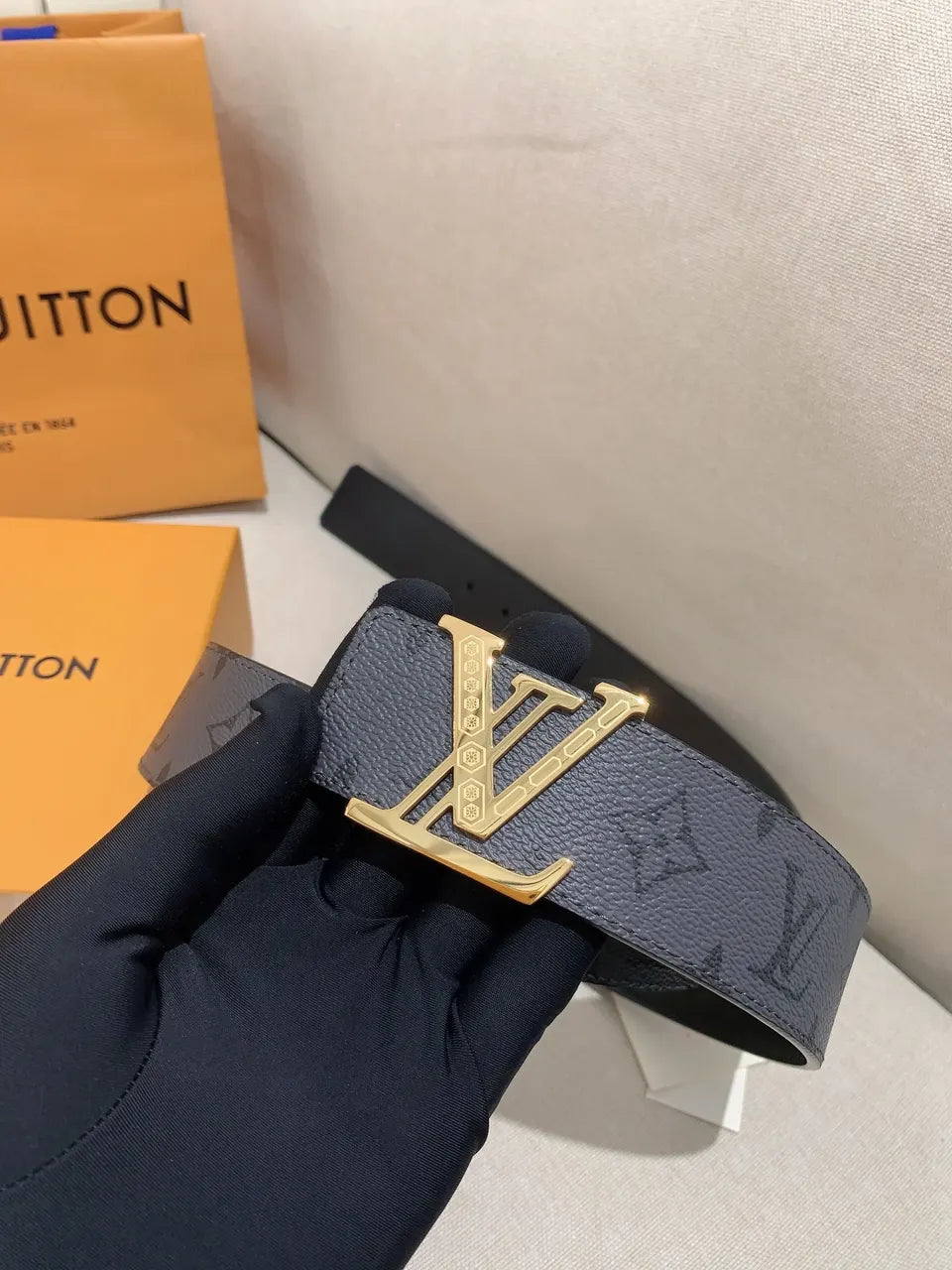 Black Monogram Gold Buckle Belt - Hình 4