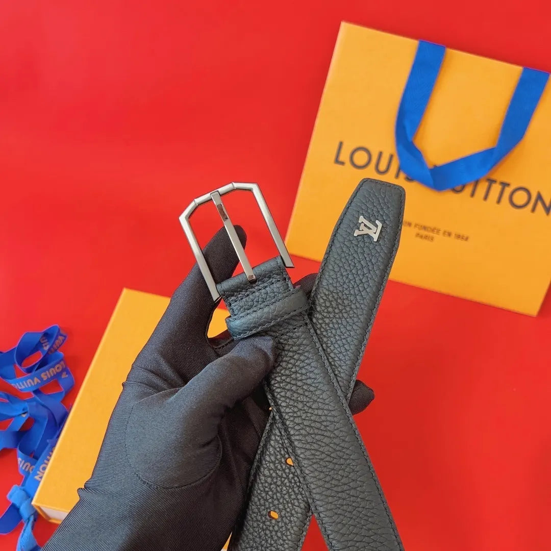 Louis Vuitton Pebbled Leather Belt