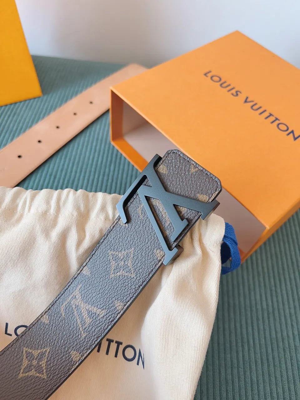 matte Louis Vuitton Monogram Brown Belt - Hình 5
