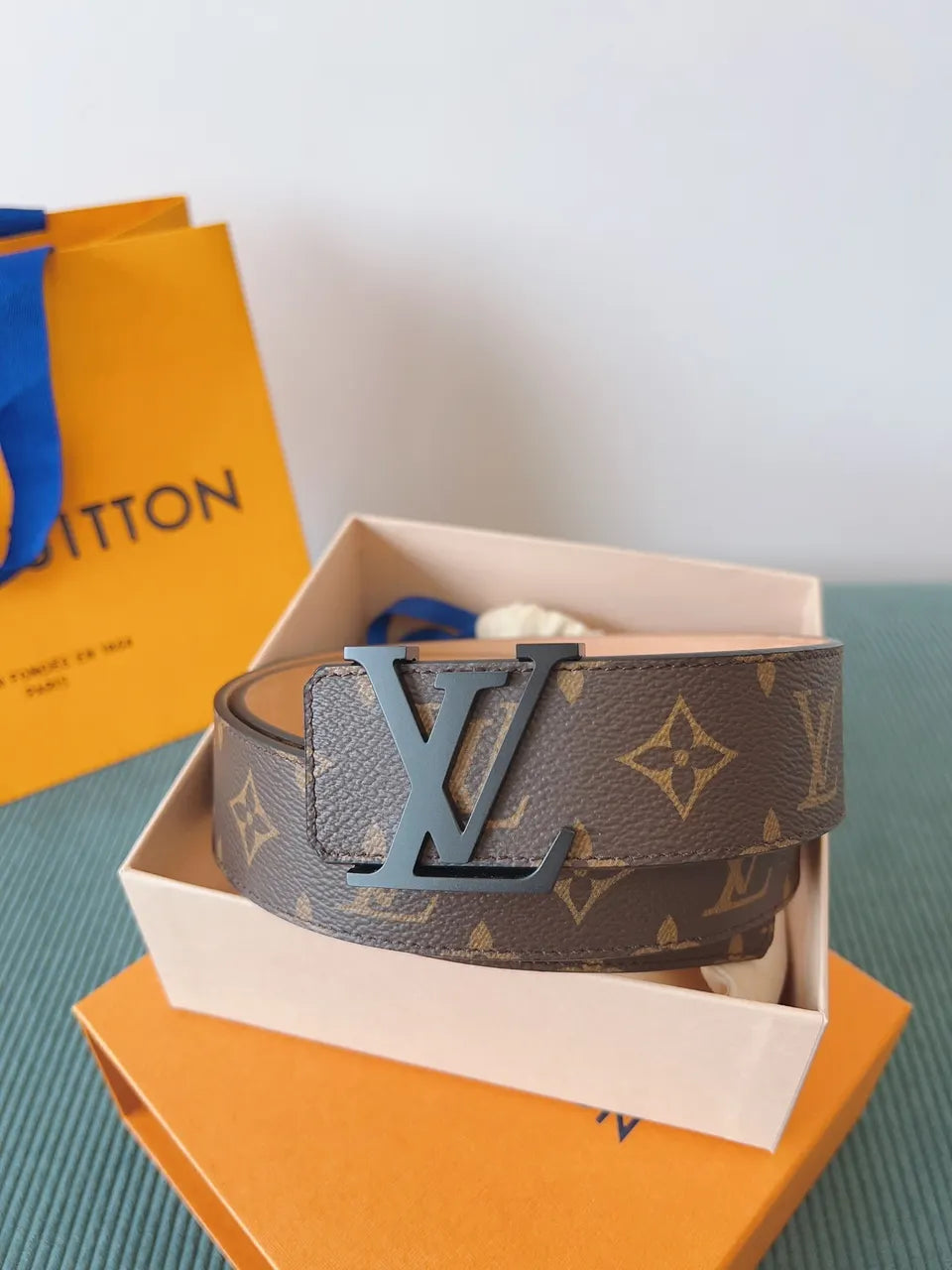 matte Louis Vuitton Monogram Brown Belt - Hình 8