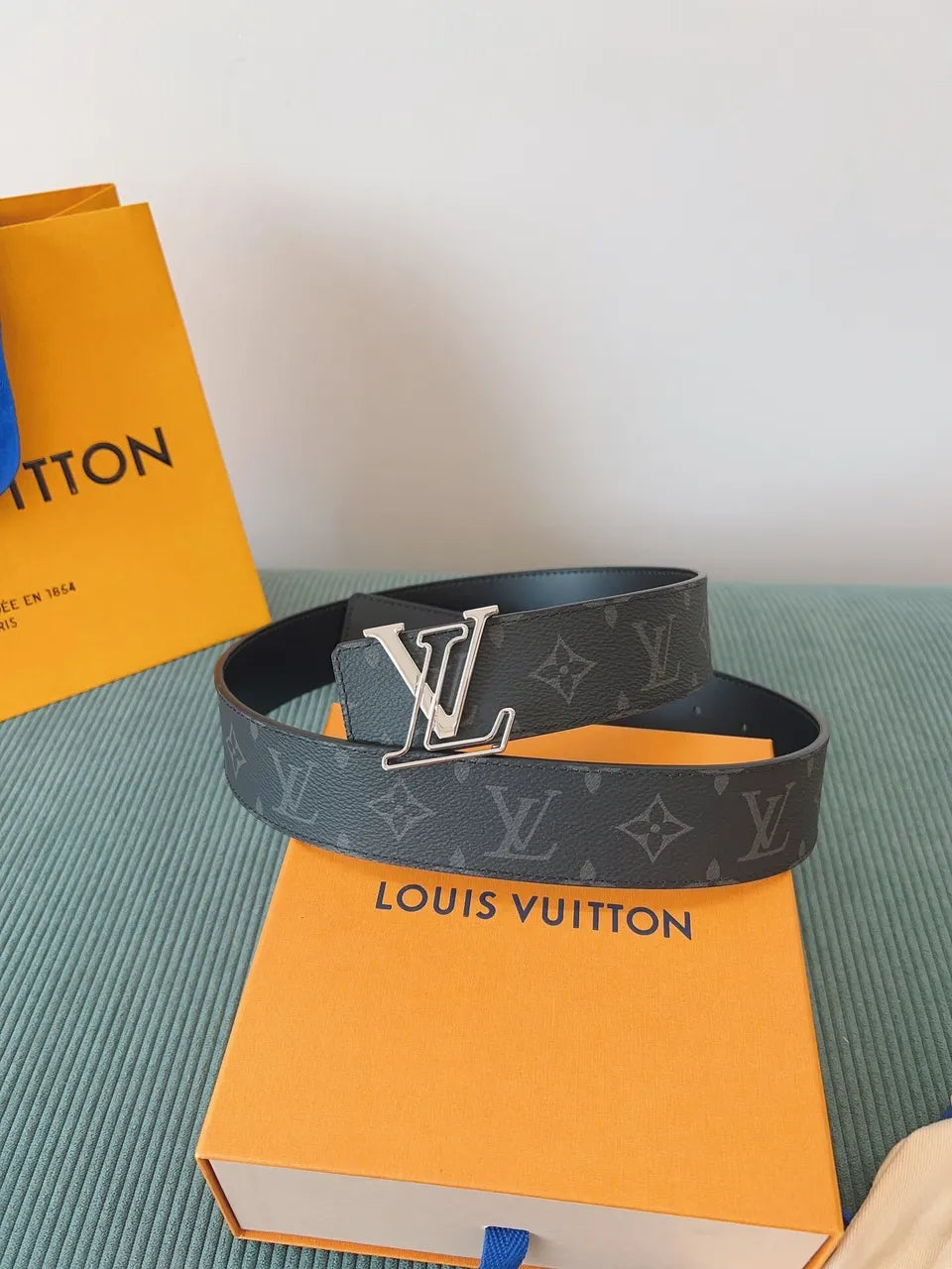 Louis Vuitton Shadow Gray Belt - Hình 3