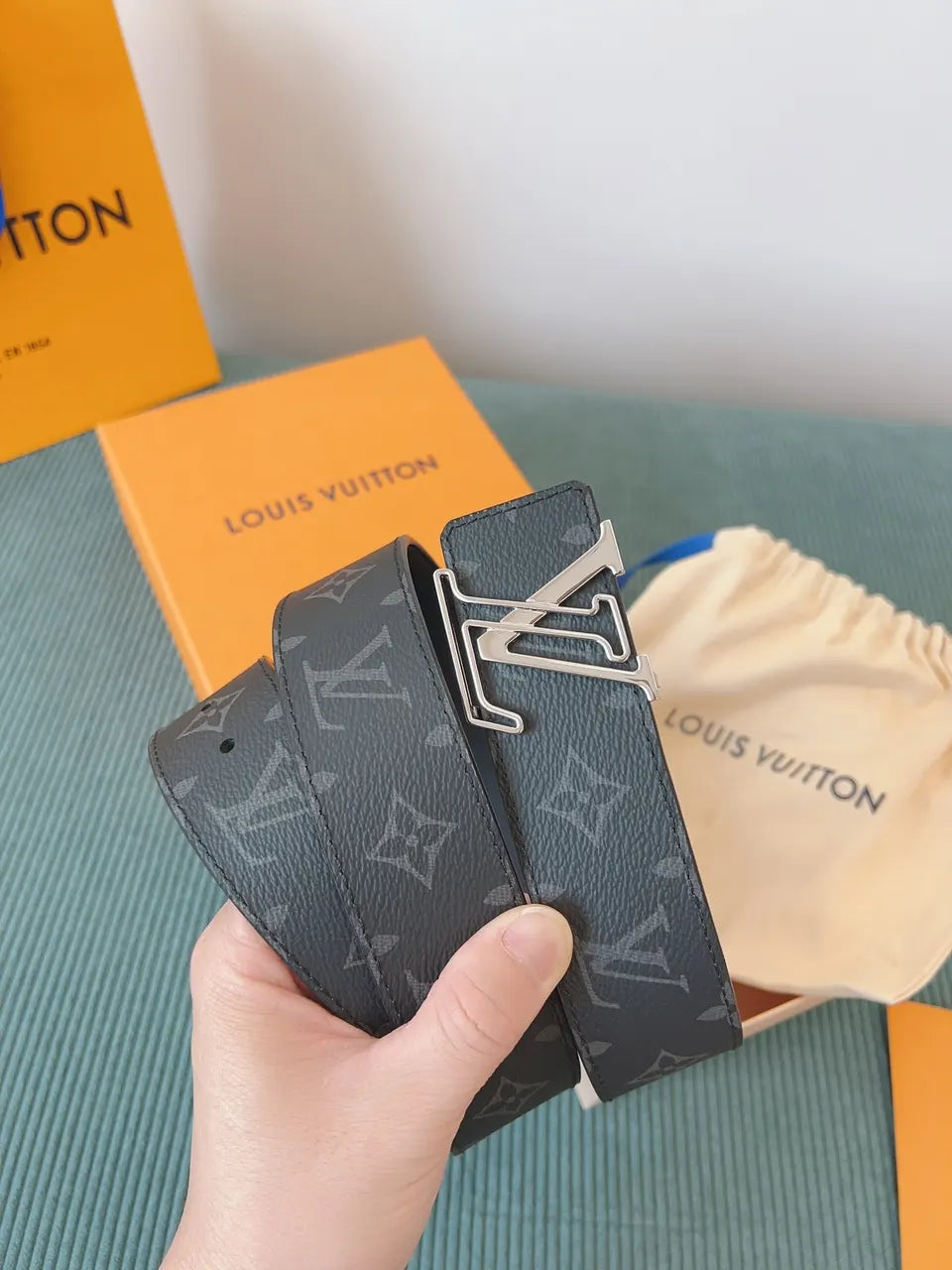 Louis Vuitton Shadow Gray Belt - Hình 7