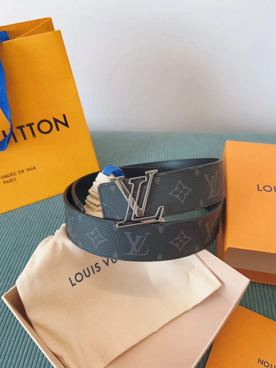 coated Louis Vuitton Black Monogram Belt - Hình 7
