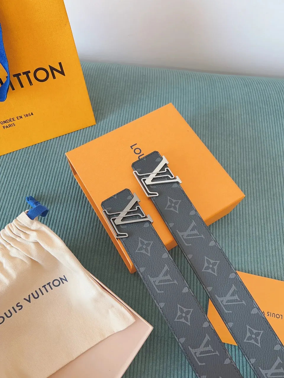 coated Louis Vuitton Black Monogram Belt - Hình 8