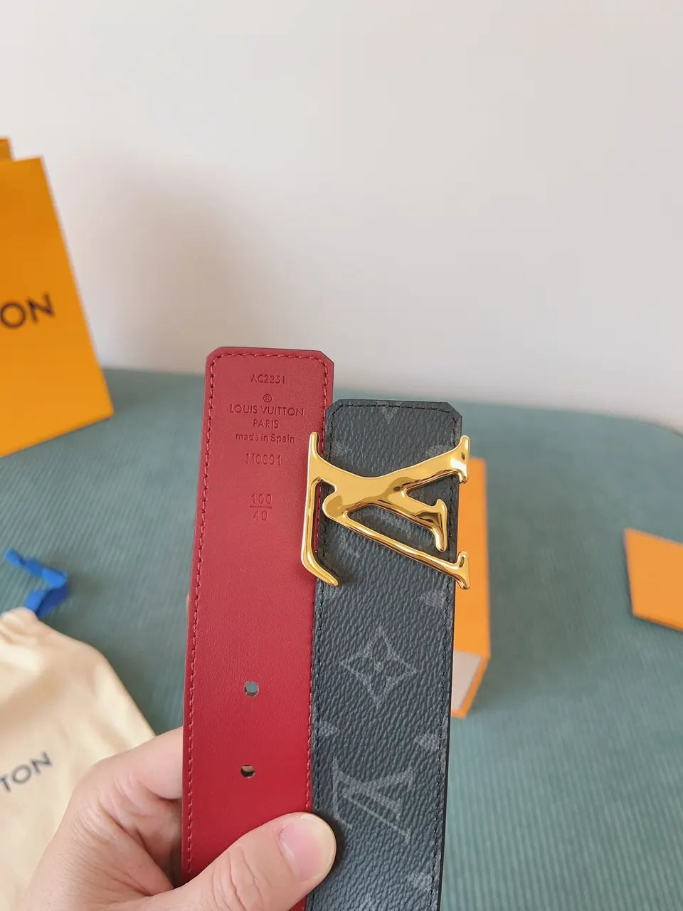 Louis Vuitton Red Reversible Belt - Hình 2