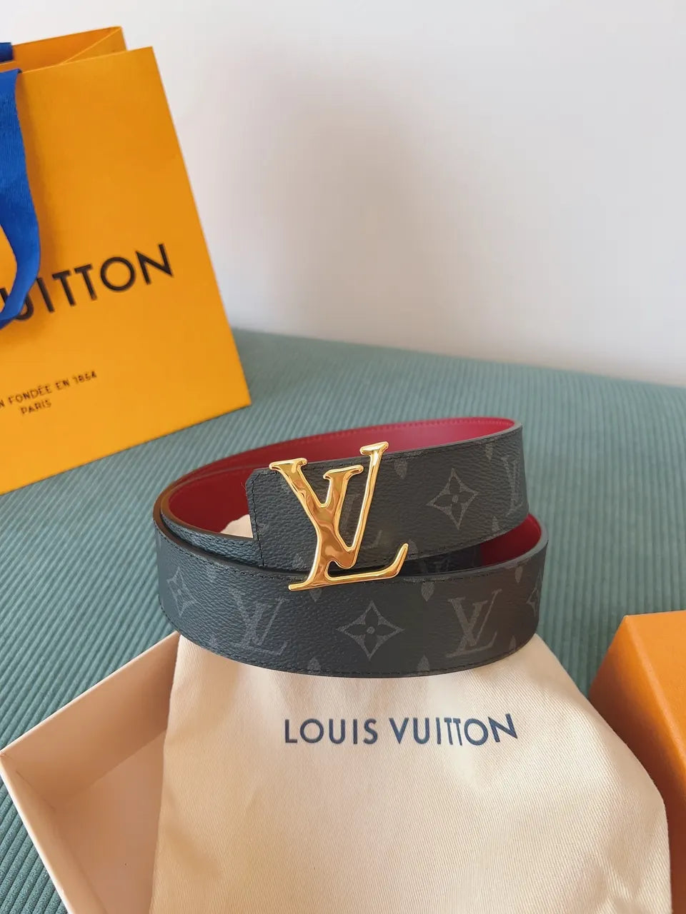 Louis Vuitton Red Reversible Belt - Hình 3