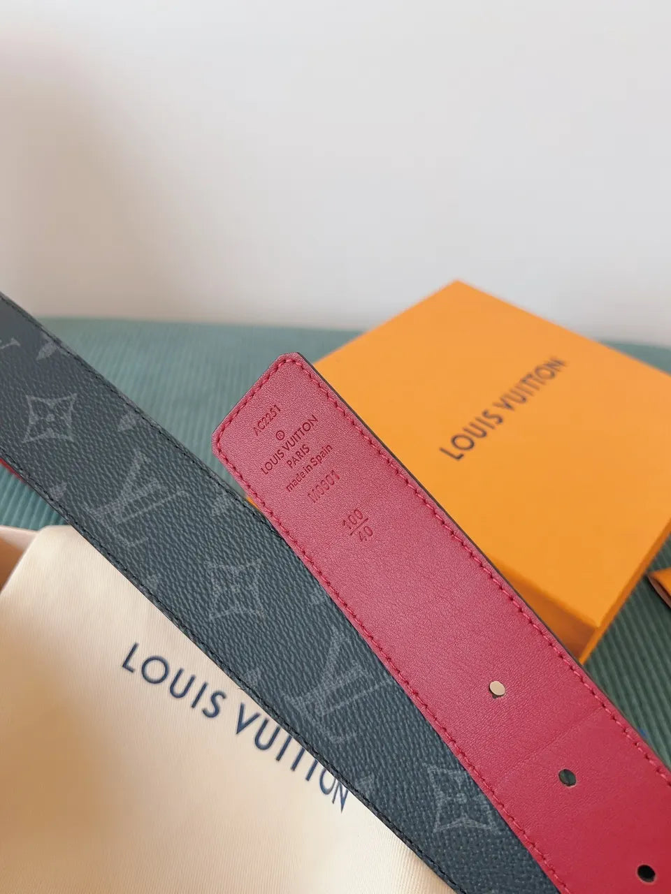 LV Monogram Shadow Dark Grey Belt - Hình 8