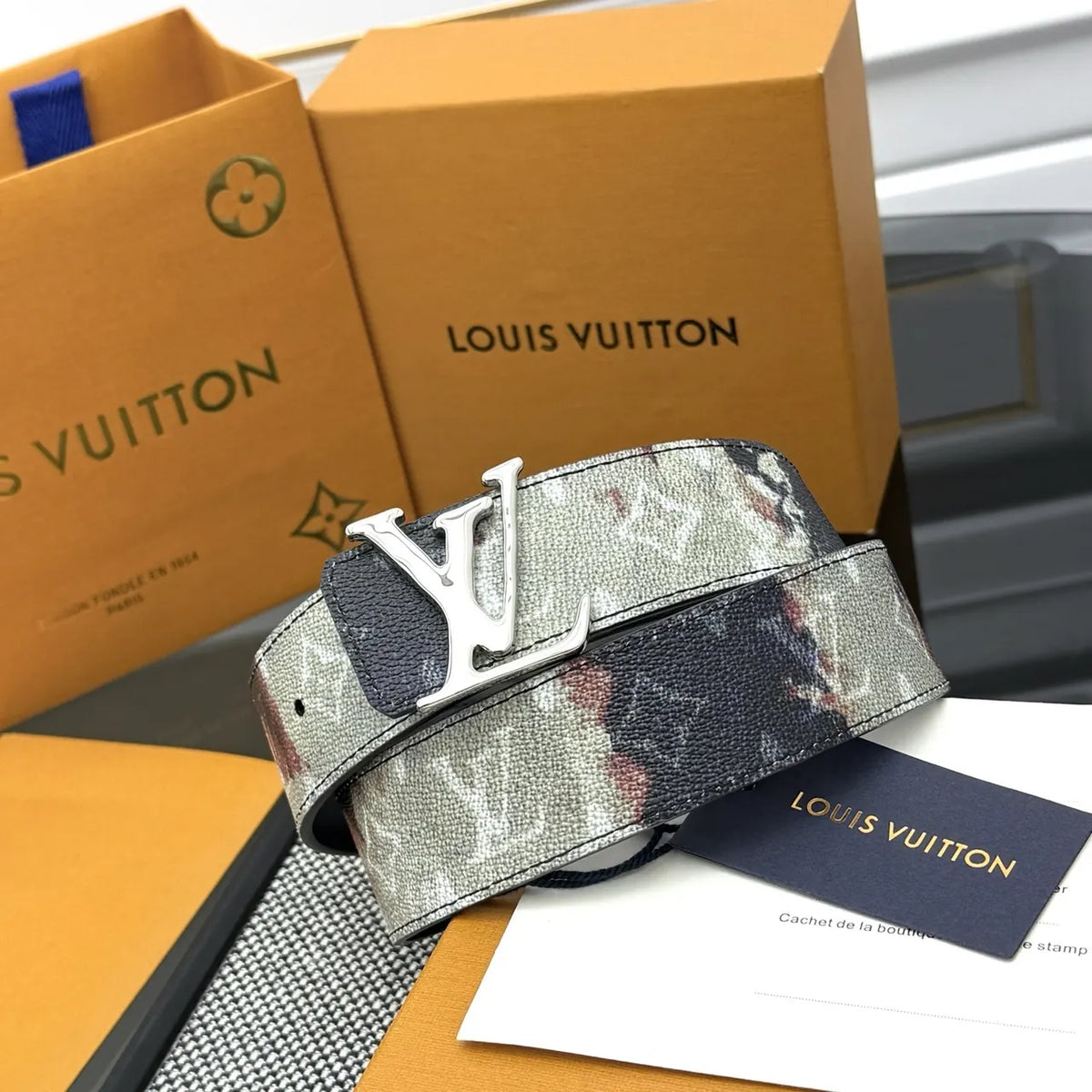 silver Louis Vuitton Watercolor Monogram Belt - Hình 4