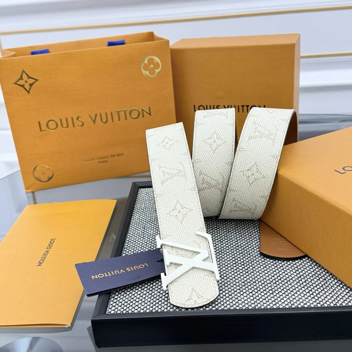 Louis Vuitton Cream Monogram Belt - Hình 2