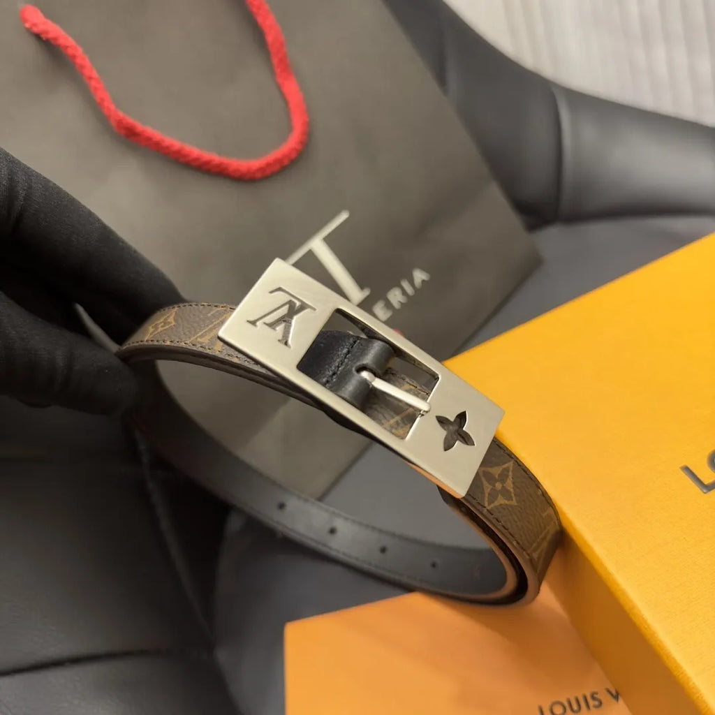 duo Louis Vuitton Reversible Belt - Hình 3