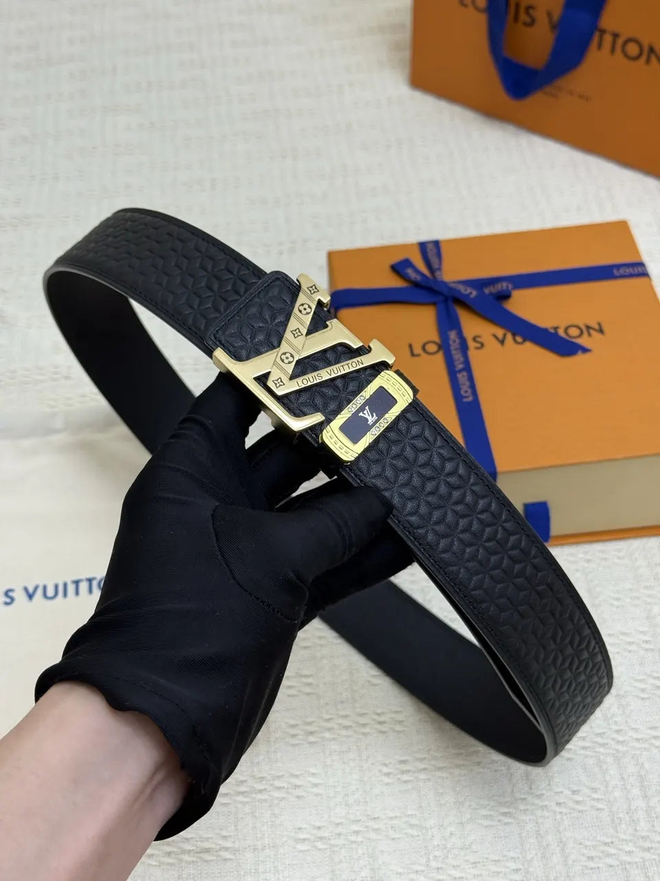 Louis Vuitton Embossed Leather Belt silver - Hình 4
