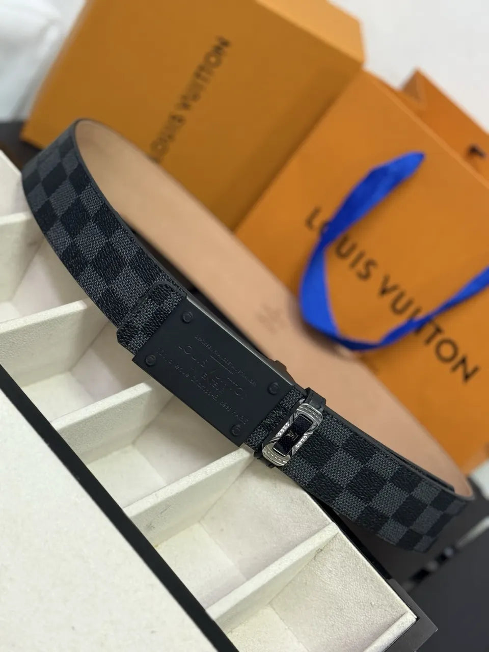 Louis Vuitton Crystal Buckle Belt - Hình 6