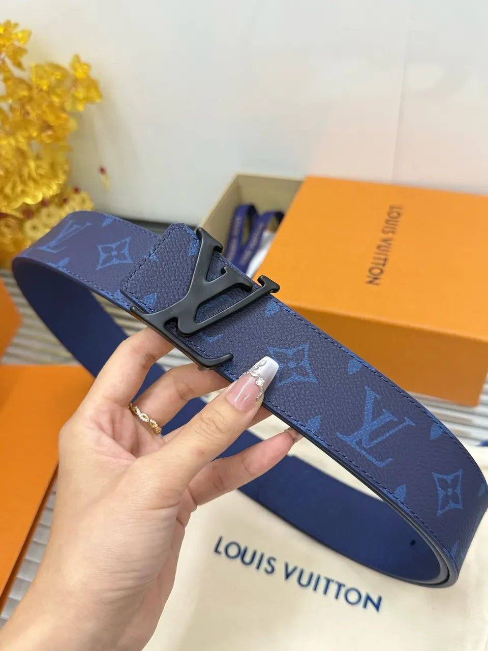 monogram Louis Vuitton Navy Belt - Hình 4