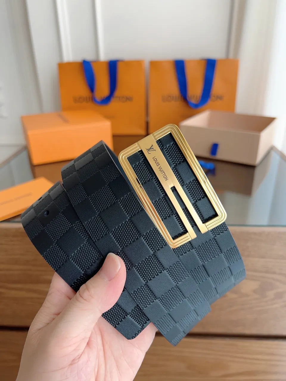 gold Louis Vuitton Damier Infini Black Belt - Hình 2
