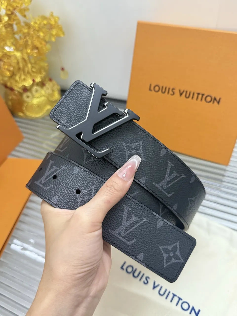 Louis Vuitton Anthracite Monogram Belt - Hình 2
