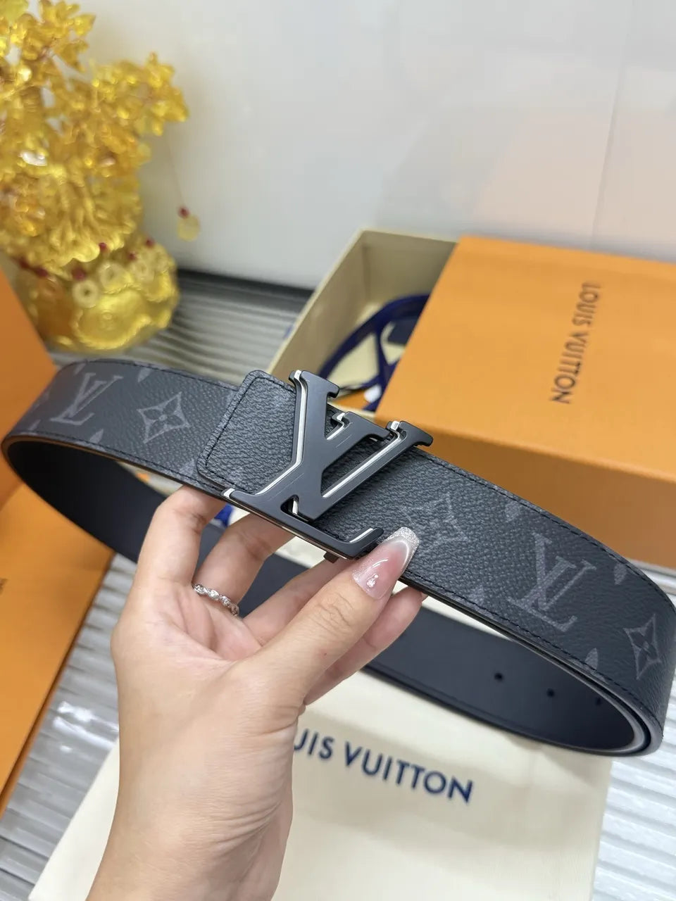 Louis Vuitton Anthracite Monogram Belt - Hình 5