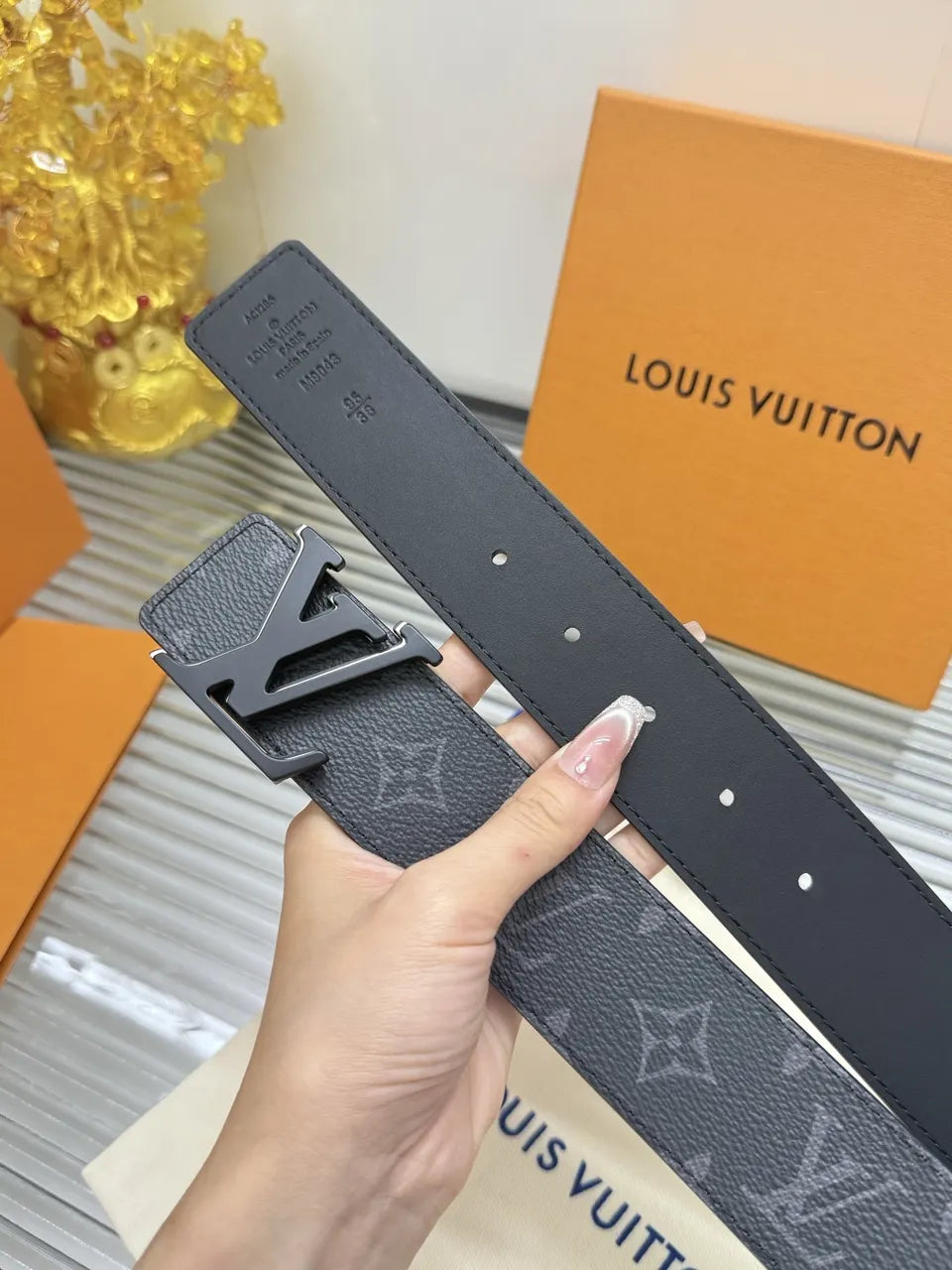 Louis Vuitton Anthracite Monogram Belt - Hình 7