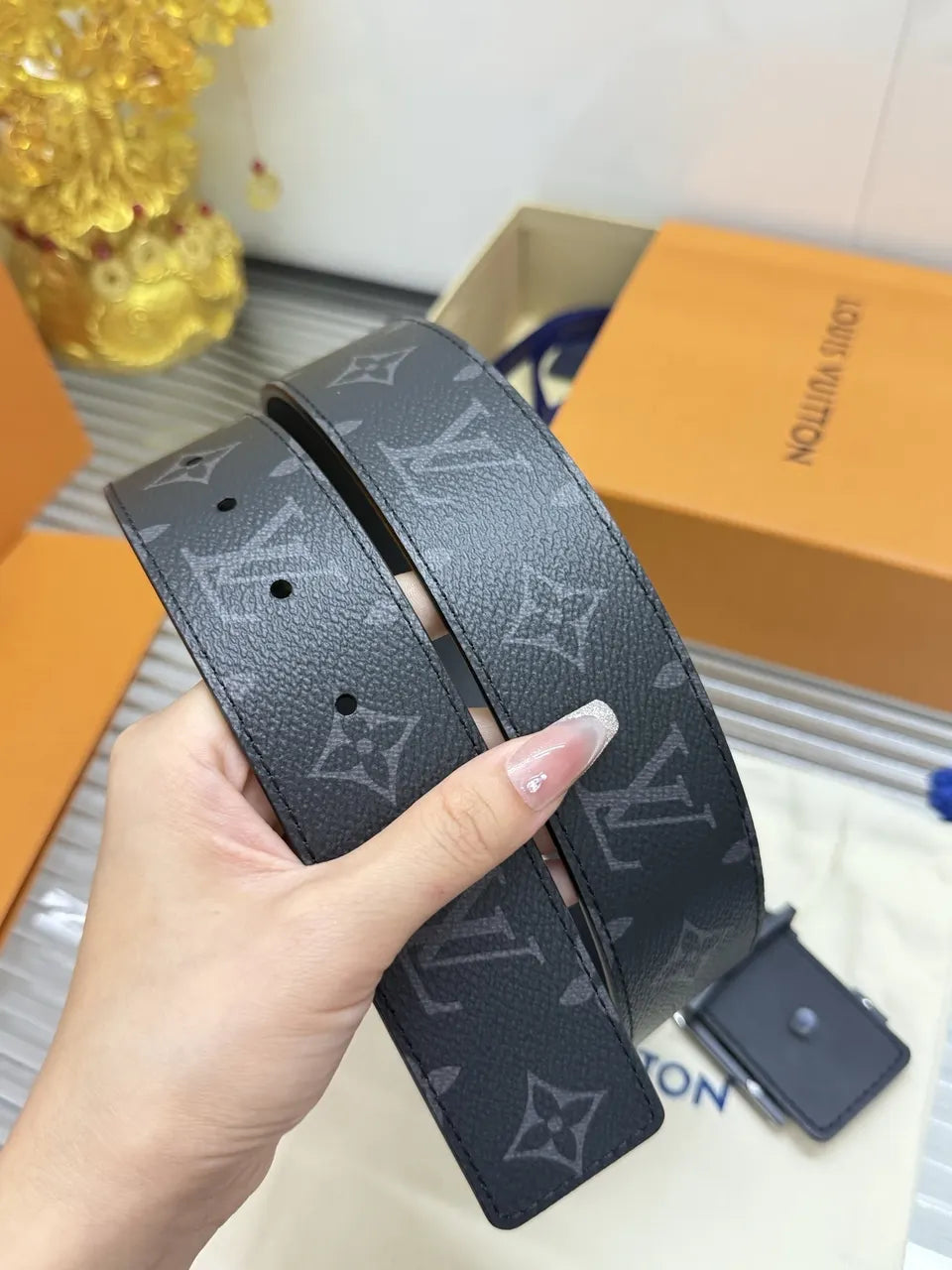 Louis Vuitton Anthracite Monogram Belt - Hình 8