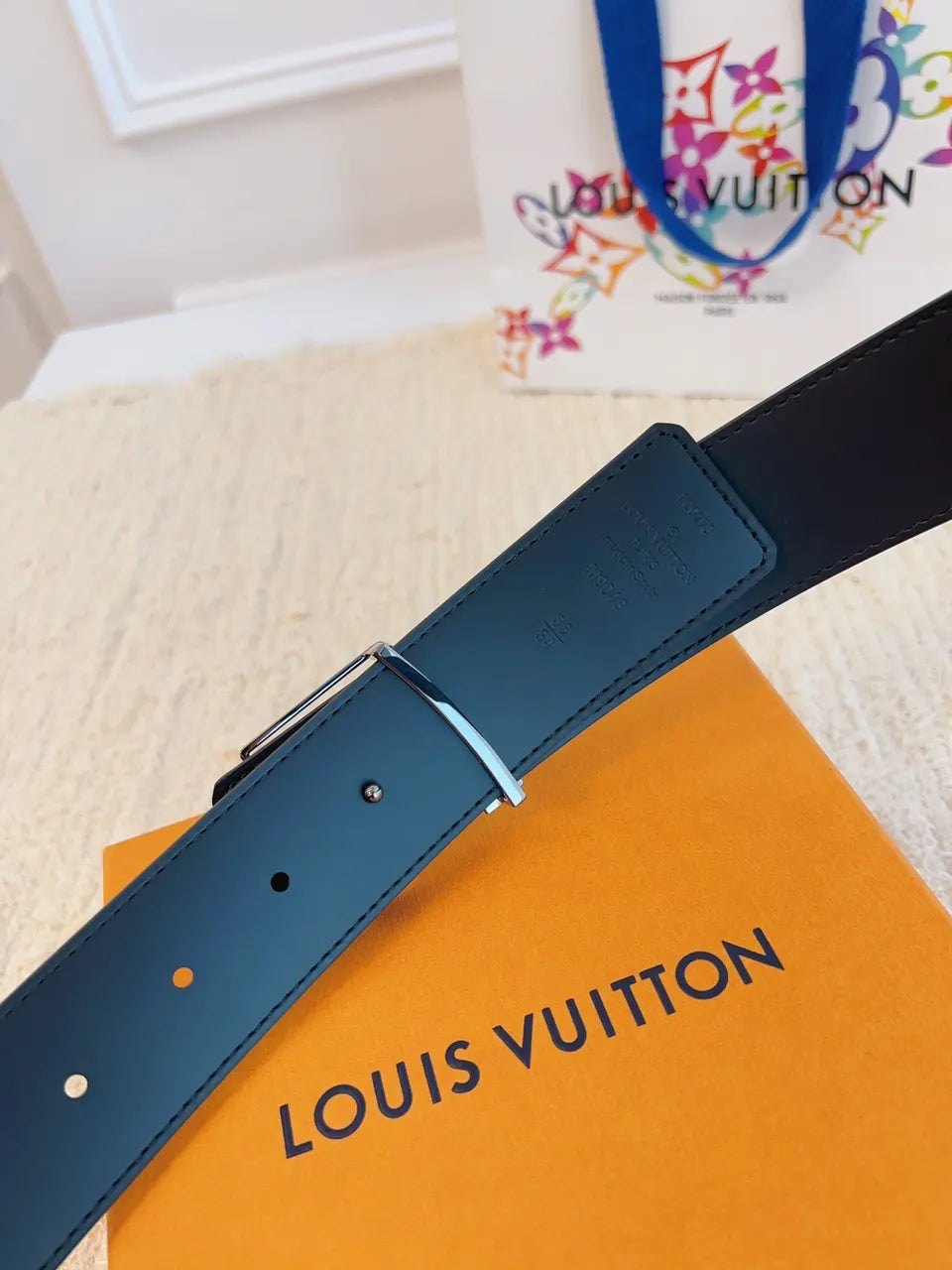 Louis Vuitton Grey Monogram Shadow Belt - Hình 5