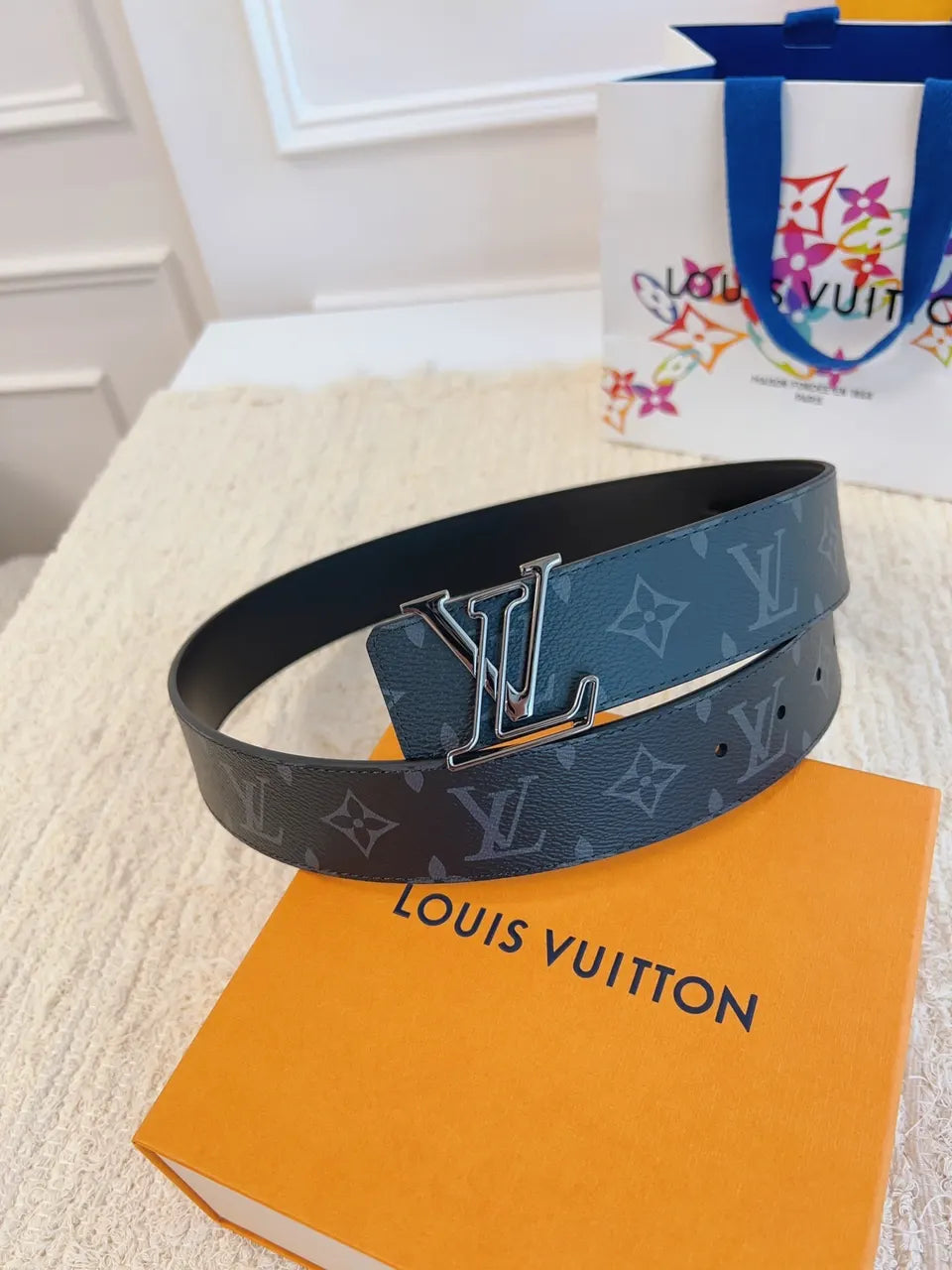 Louis Vuitton Grey Monogram Shadow Belt - Hình 7