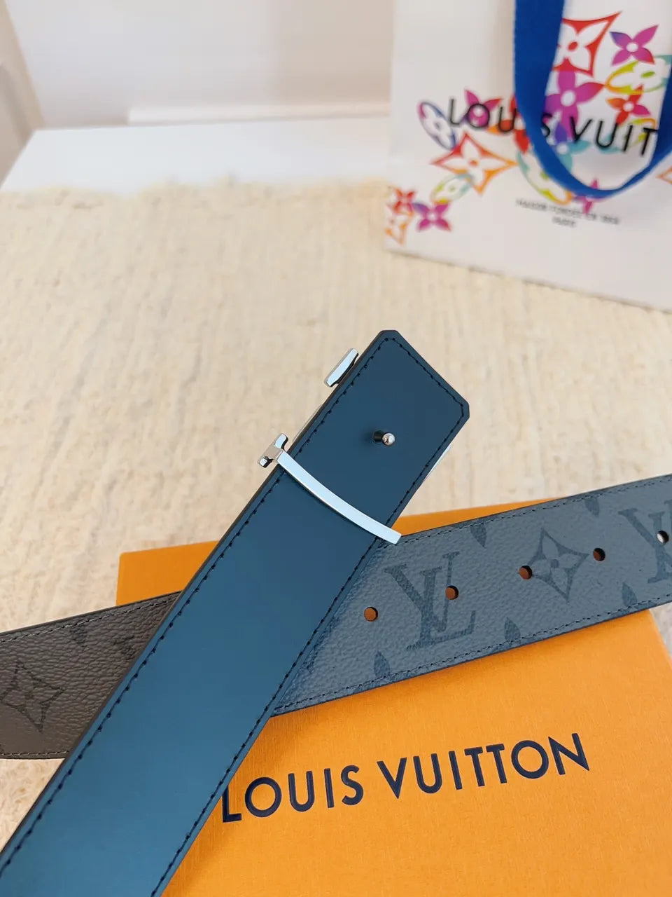Louis Vuitton Blue Monogram Shadow Belt - Hình 8