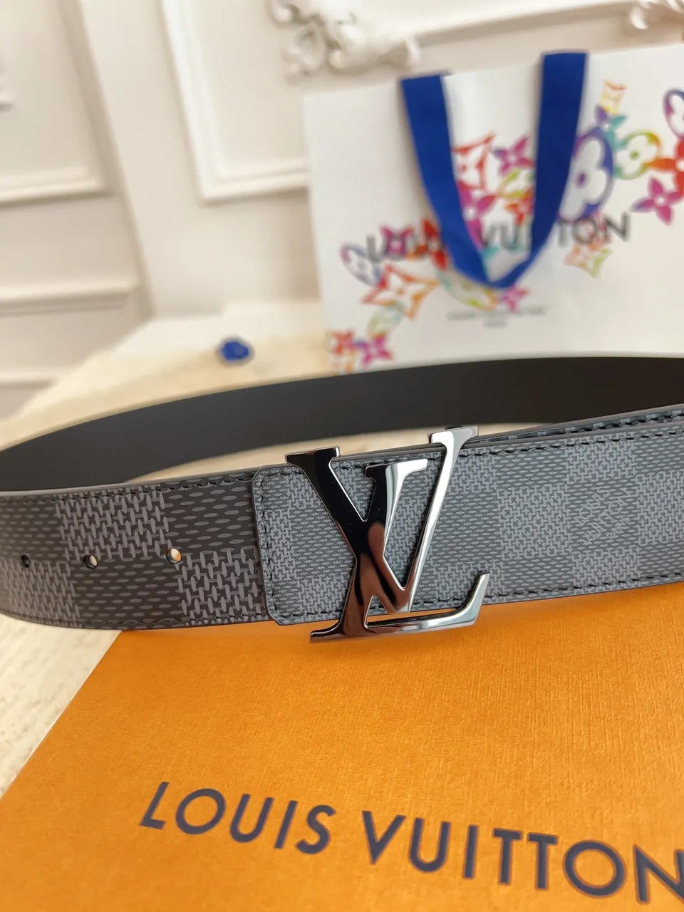 Louis Vuitton Damier Infini Belt silver lv - Hình 3