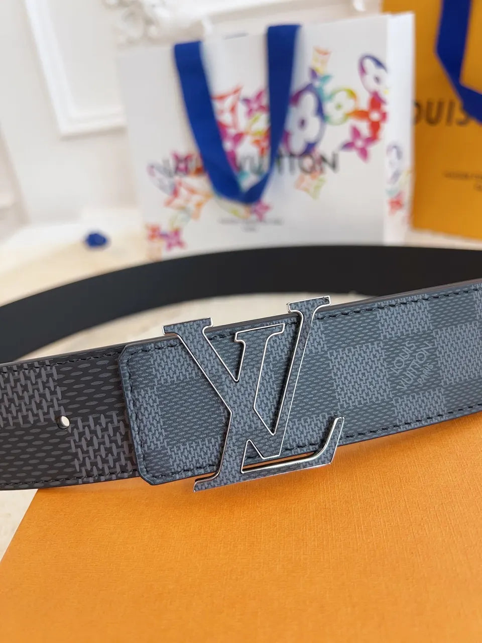 Louis Vuitton Damier Infini Belt matte - Hình 3