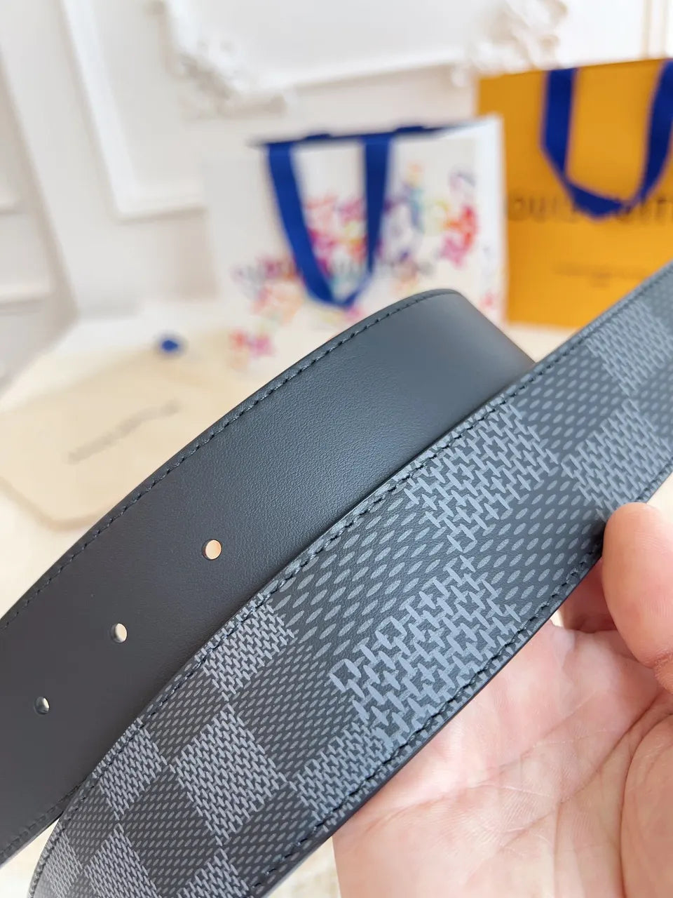 Louis Vuitton Damier Infini Belt matte - Hình 5