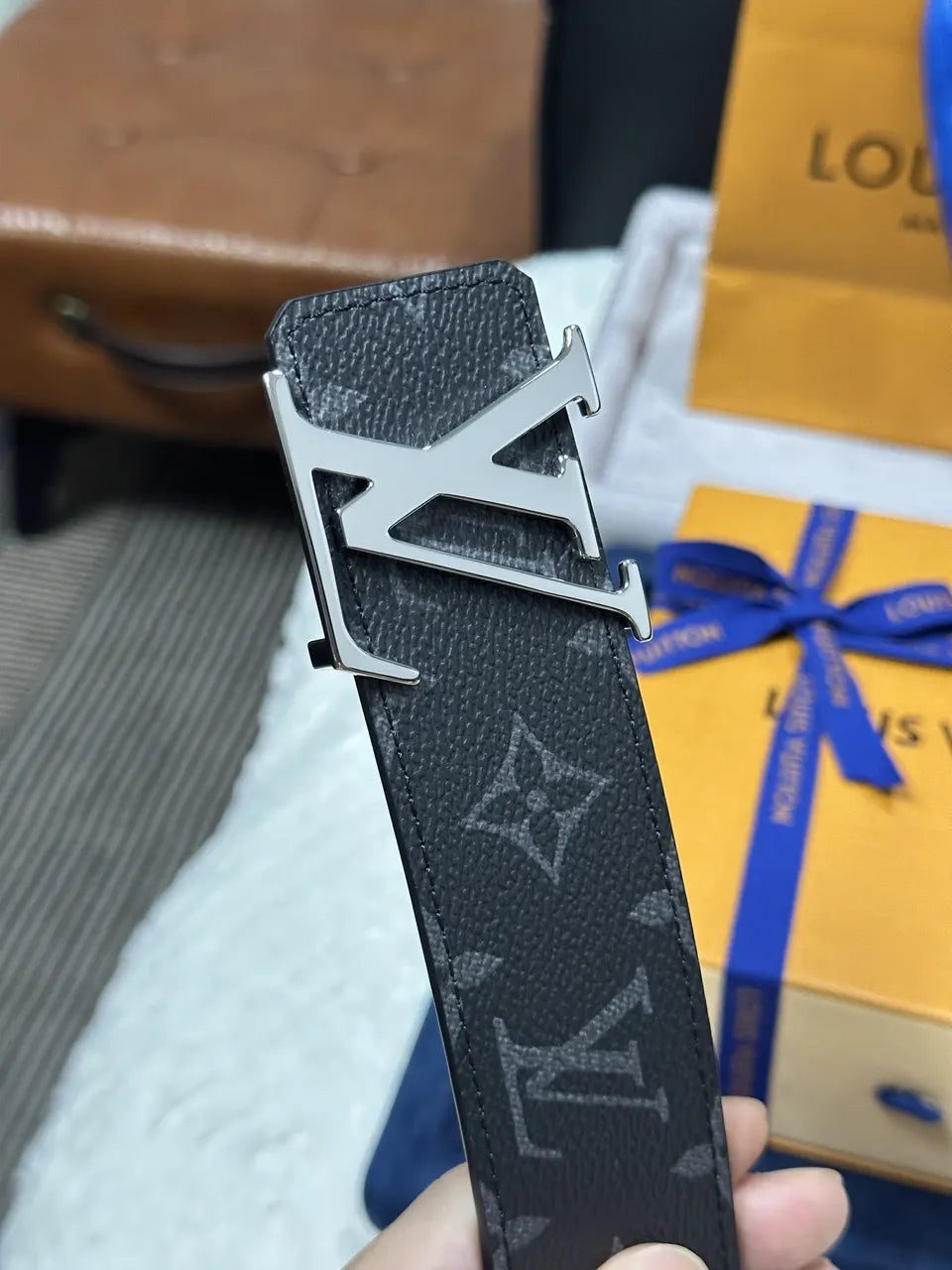 silver Louis Vuitton Black Monogram Shadow Belt - Hình 2