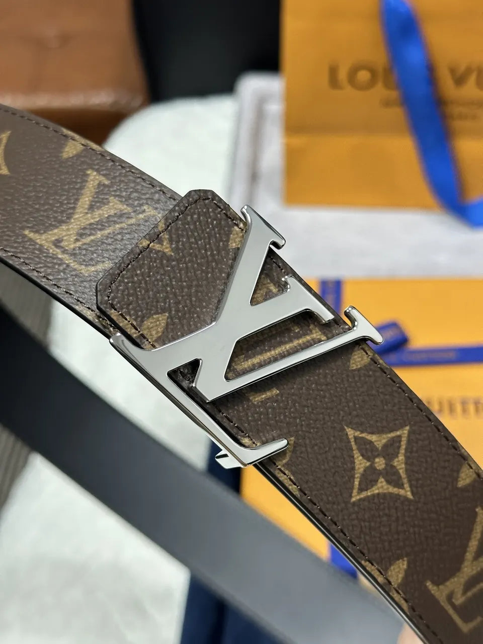 silver Louis Vuitton Brown Monogram Belt - Hình 4