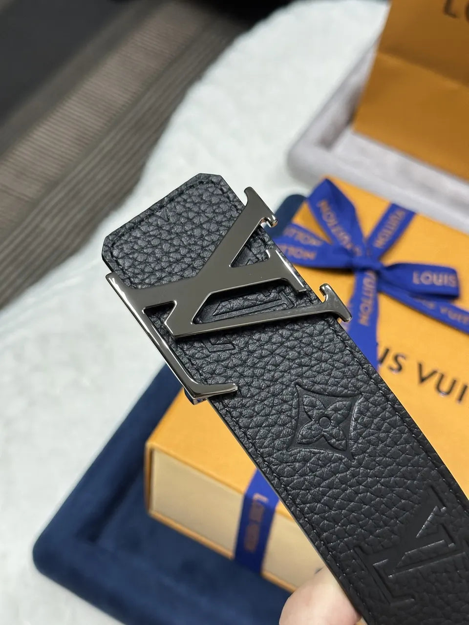 LV Black Embossed Leather Belt silver - Hình 2