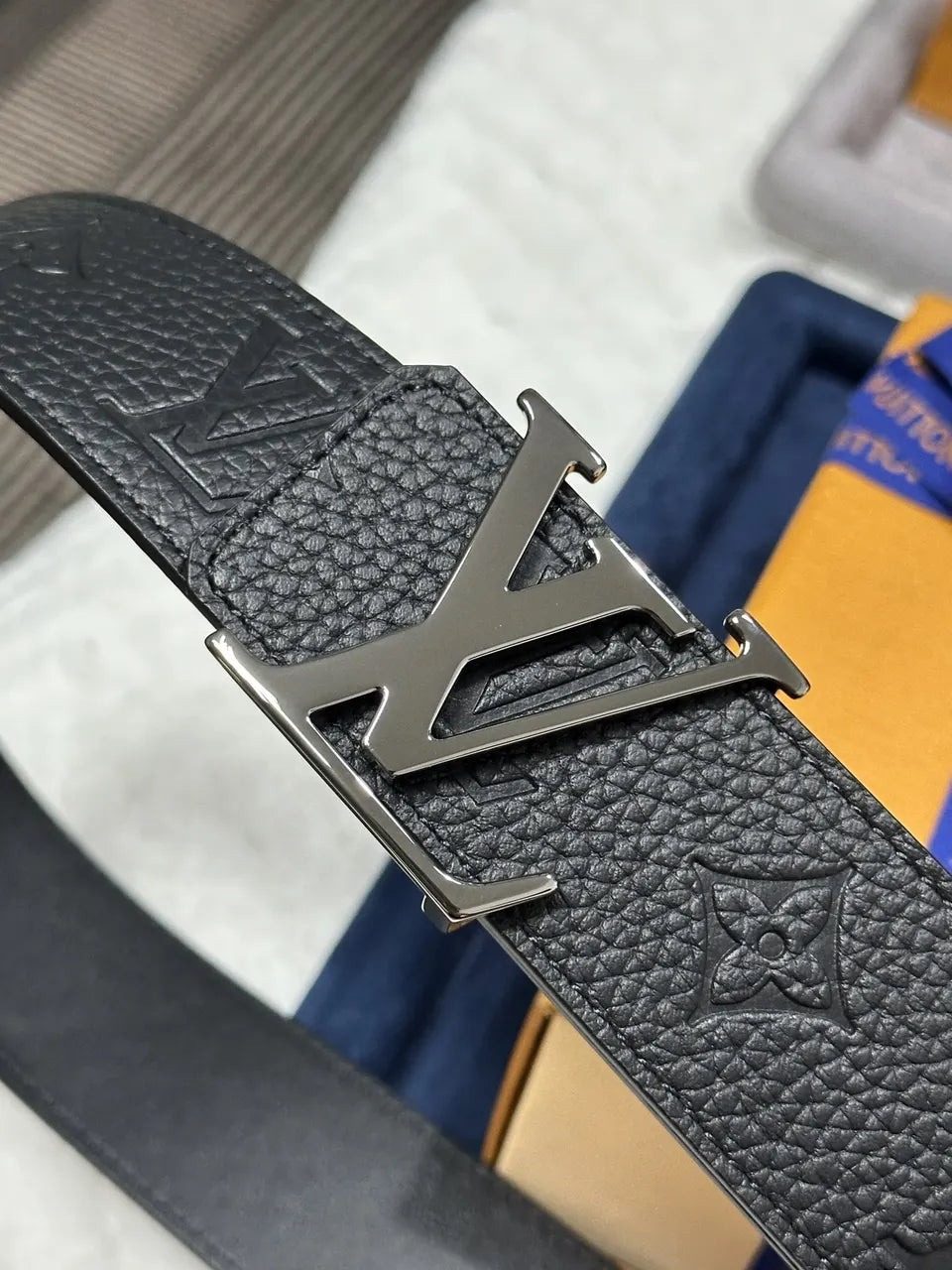 LV Black Embossed Leather Belt silver - Hình 6